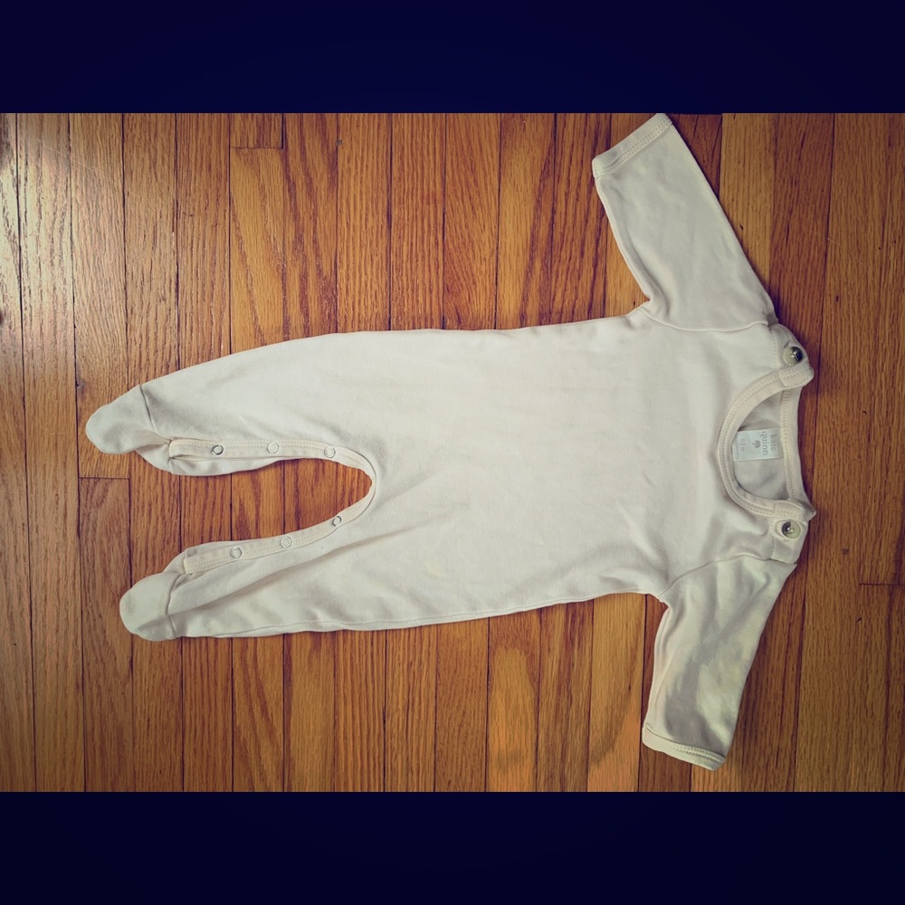 Kate Quinn 100% organic cotton footed sleeper 0-3m